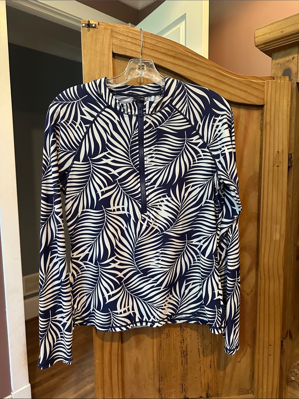 Women's Navy and White Tropical-Print Long Sleeve Zip Front Top